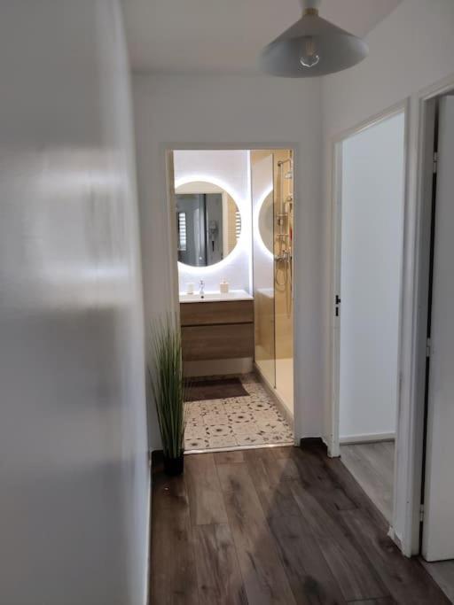 App 5 Pers, Parking, 3Mn Rer A, 40 Mn Du Centre De Paris, Cergy Le Haut Exterior photo